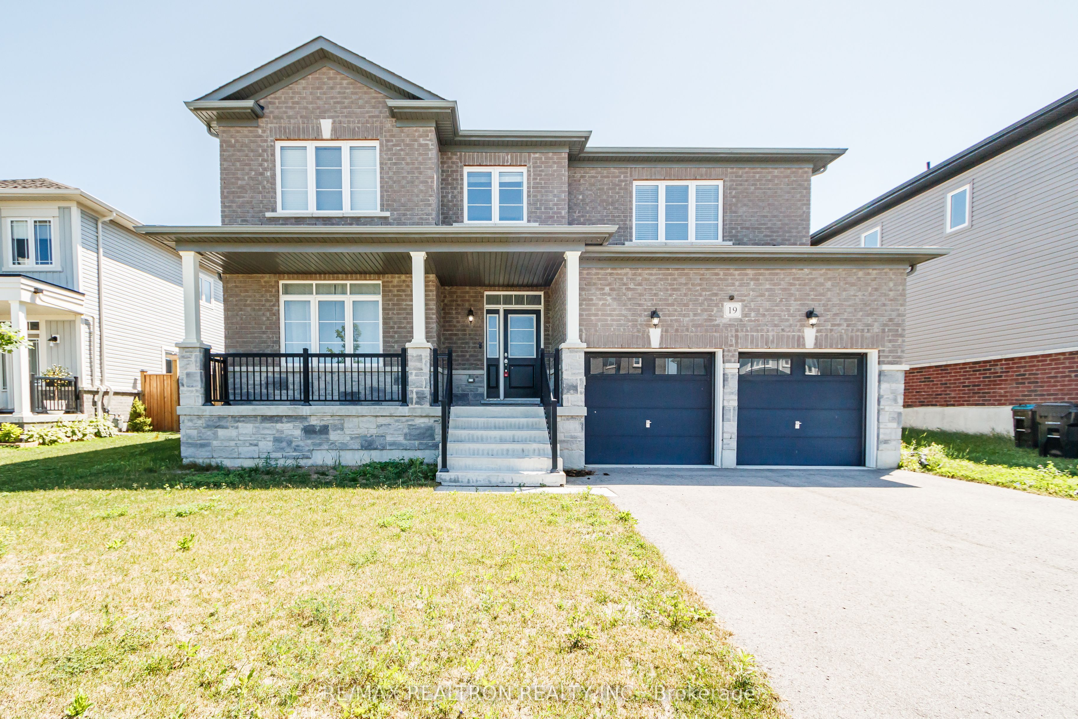 19 Middleton Drive, Wasaga Beach, ON, L9Z 0L1