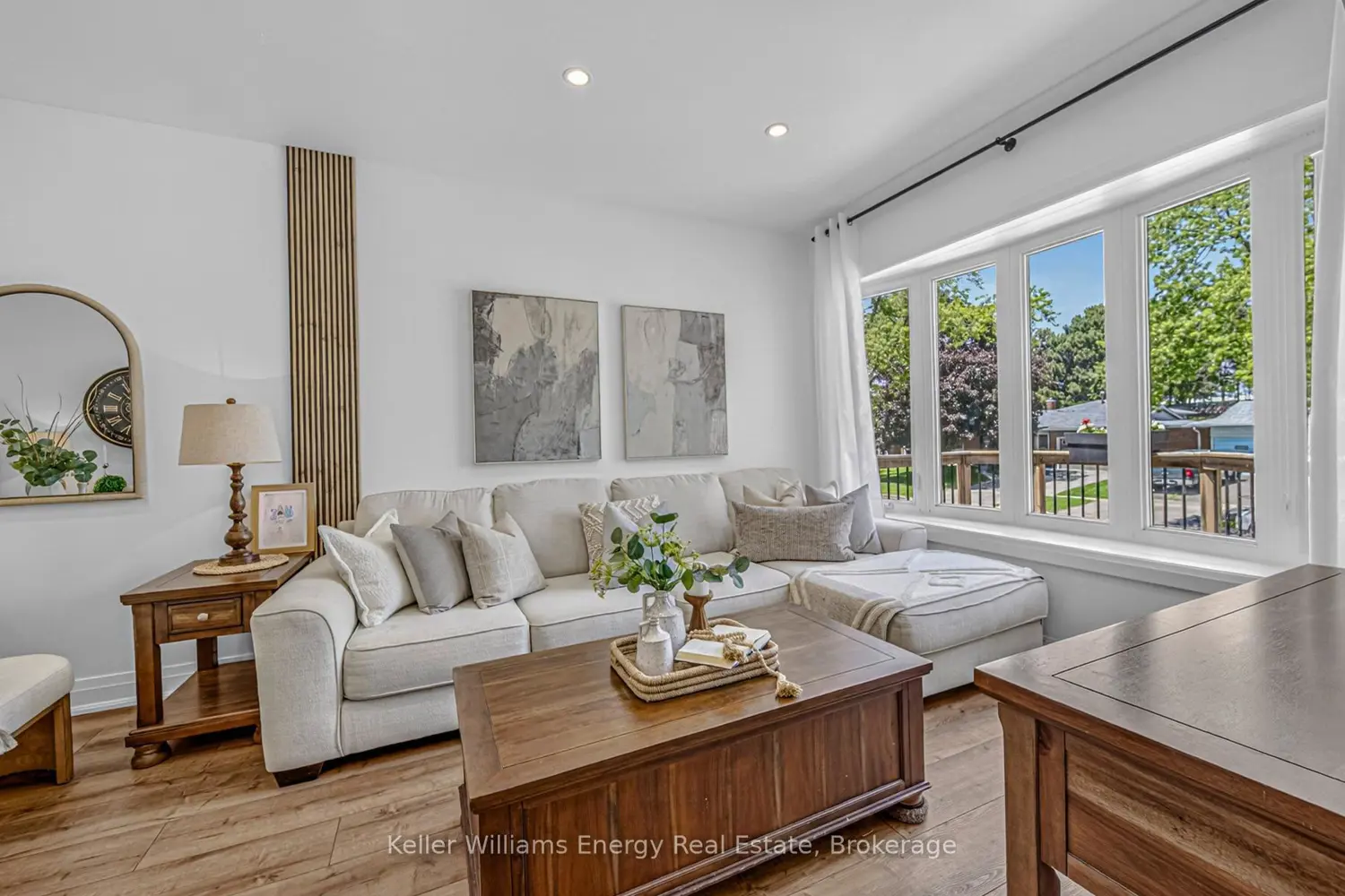 929 Dublin Street photo 3