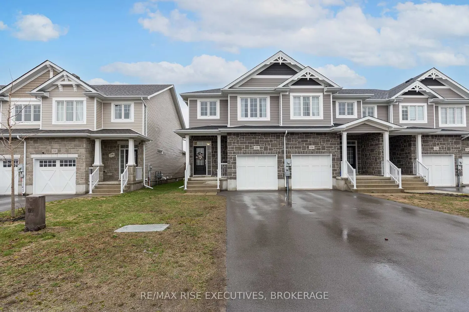 1538 Davenport Crescent