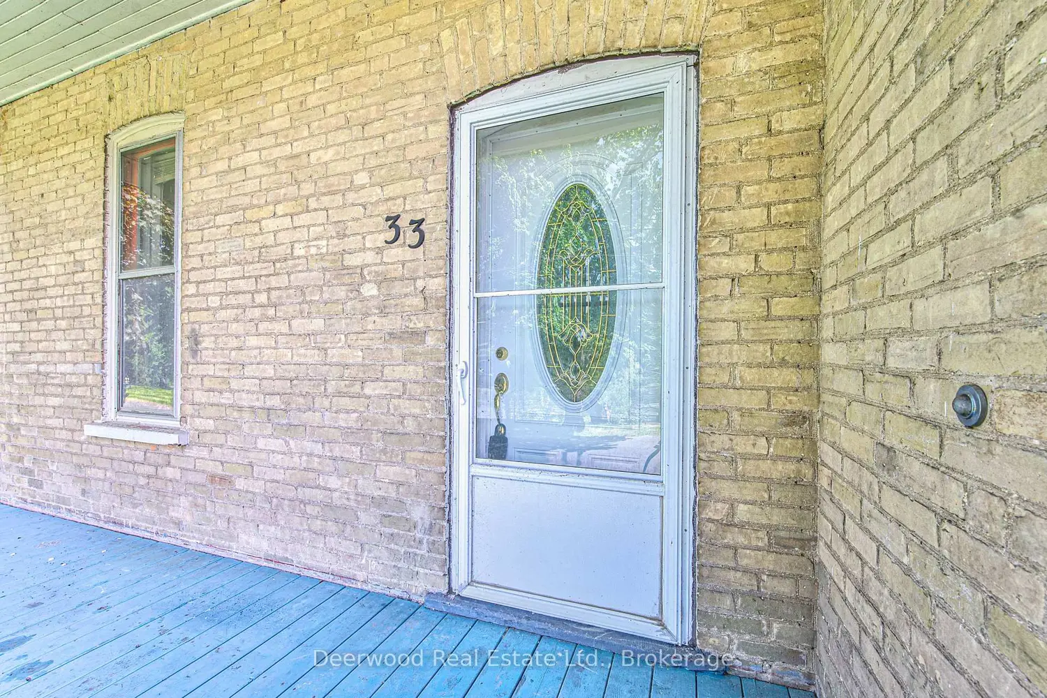 33 Scheifele Place photo 3