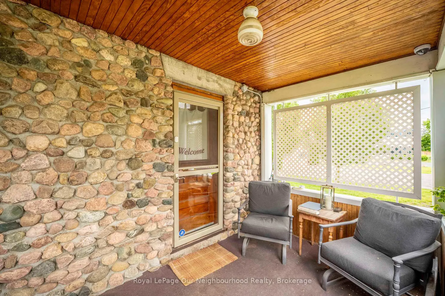 107 Toronto Road photo 2