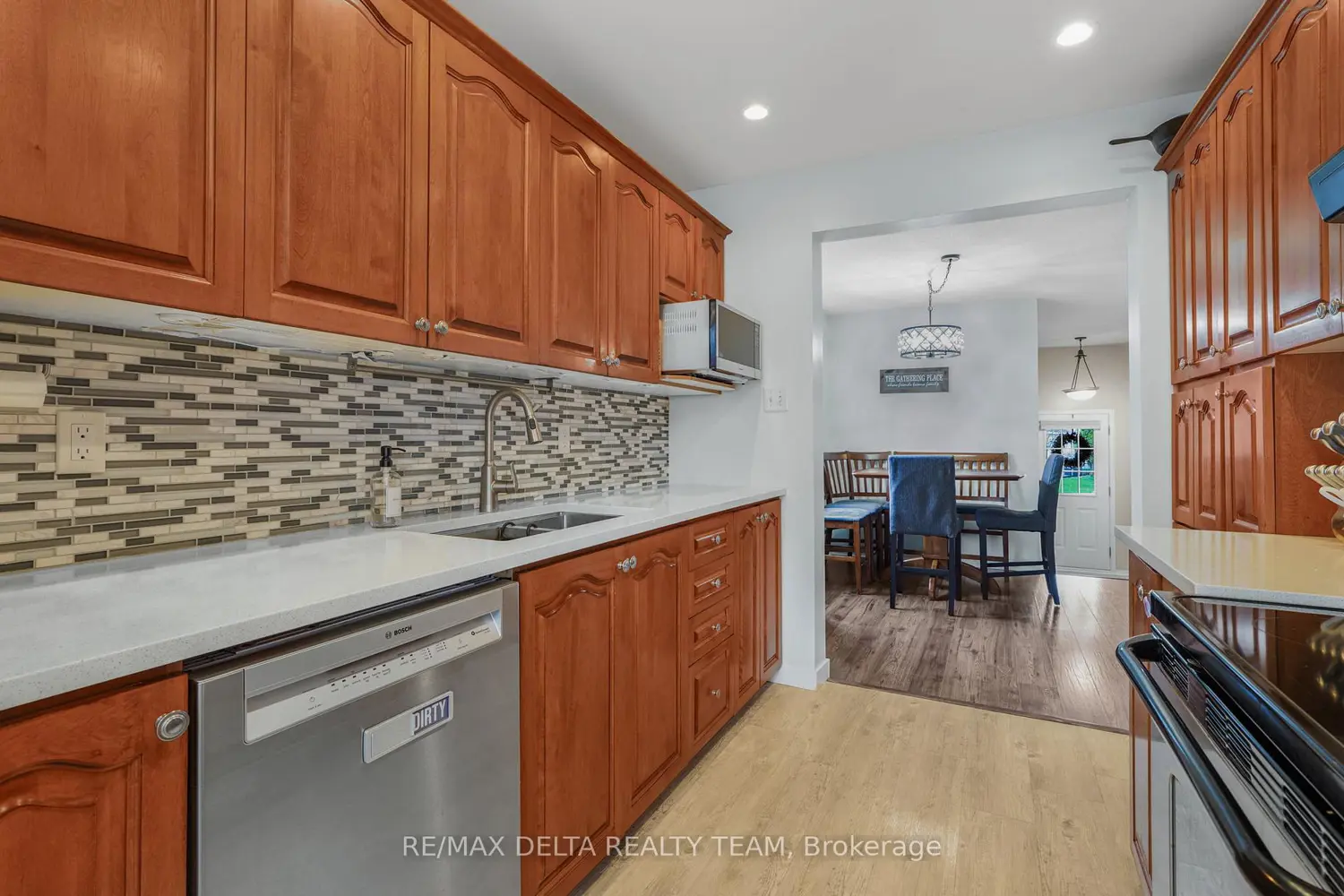 540 Chardonnay Drive photo 5