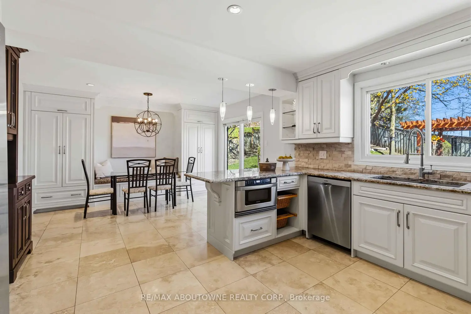 4330 Spinningdale Court photo 2