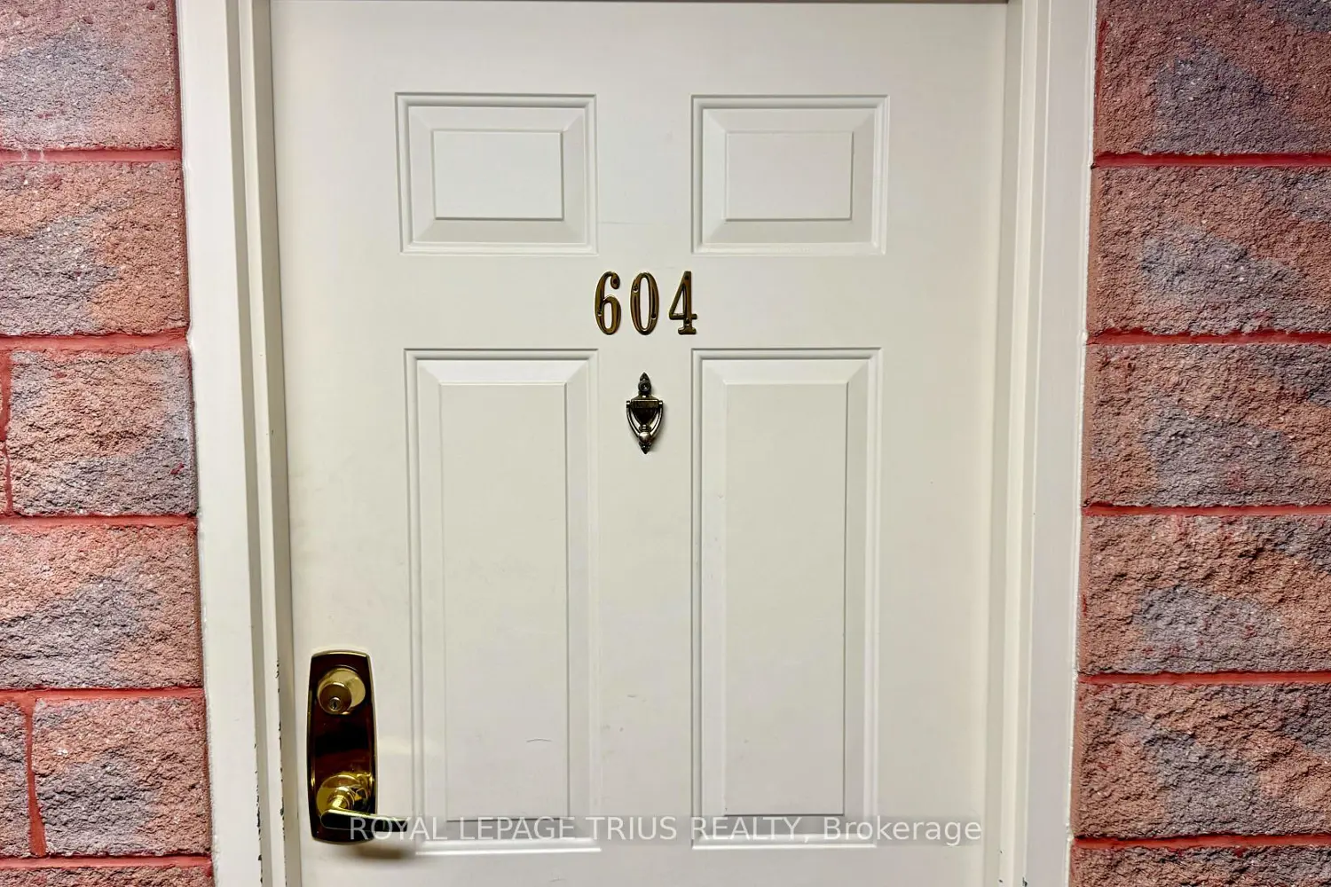 5 Mill Pond Court 604 photo 2