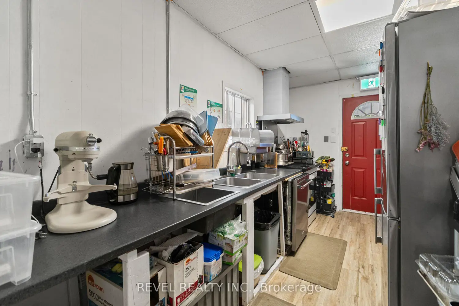 334 James Street photo 5