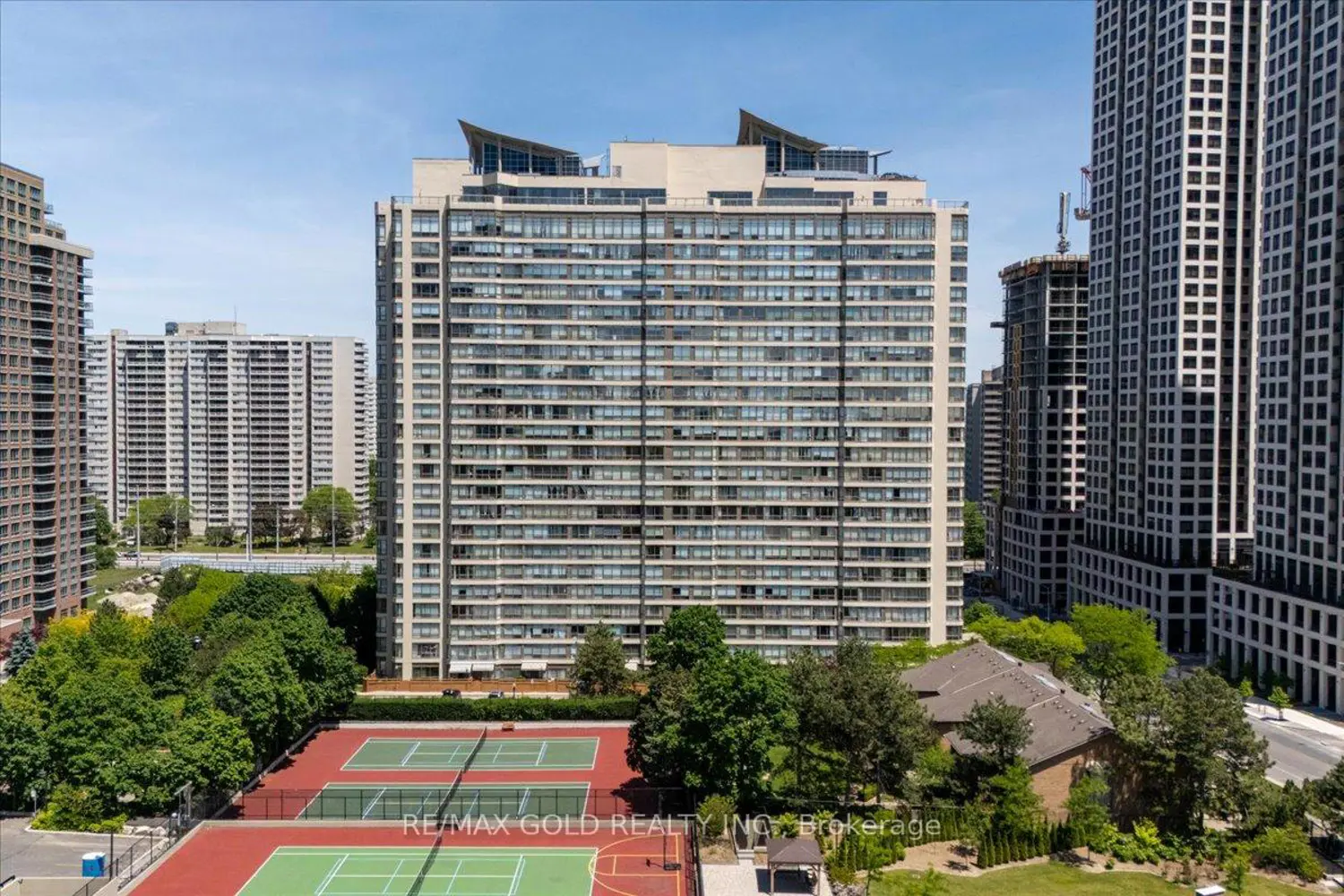 55 Elm Drive 805