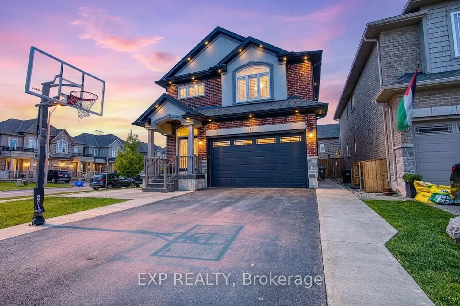 17 Narbonne Crescent