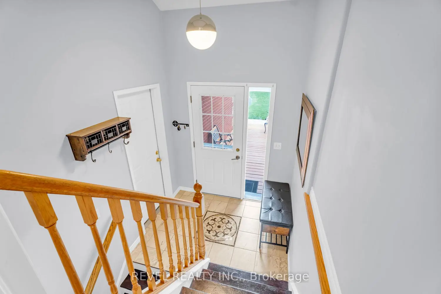 433 Greenwood Street photo 2