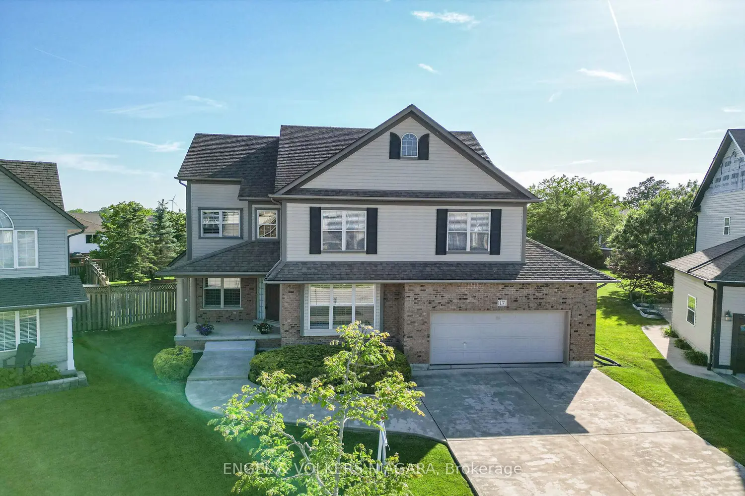 17 Sarah Crescent photo 3