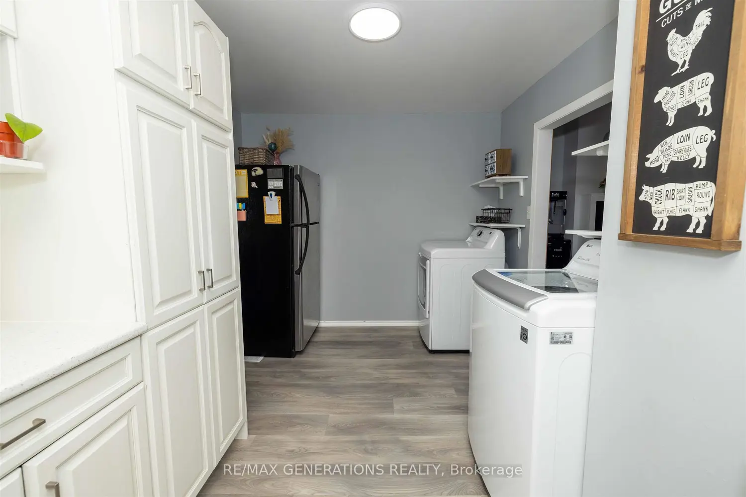 404 Amelia Street photo 3