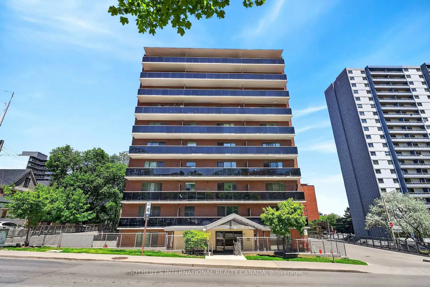 81 Charlton Avenue 103