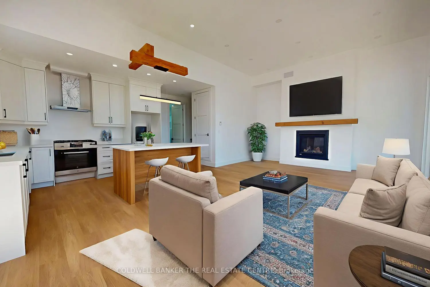 60 Gray Street photo 2