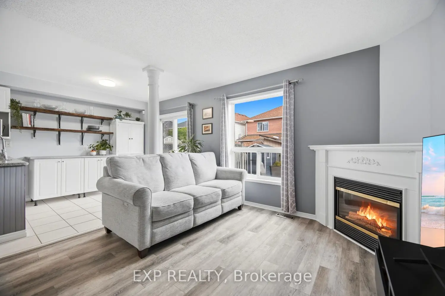 159 Hanton Crescent photo 4