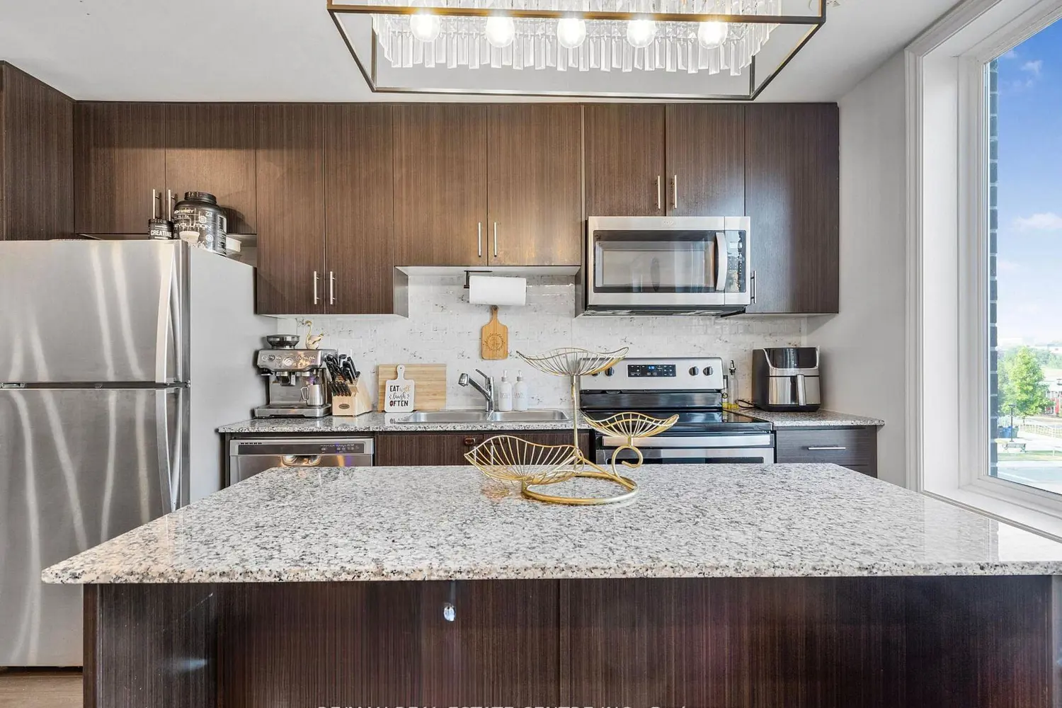 100 Long Branch Avenue 27 photo 2