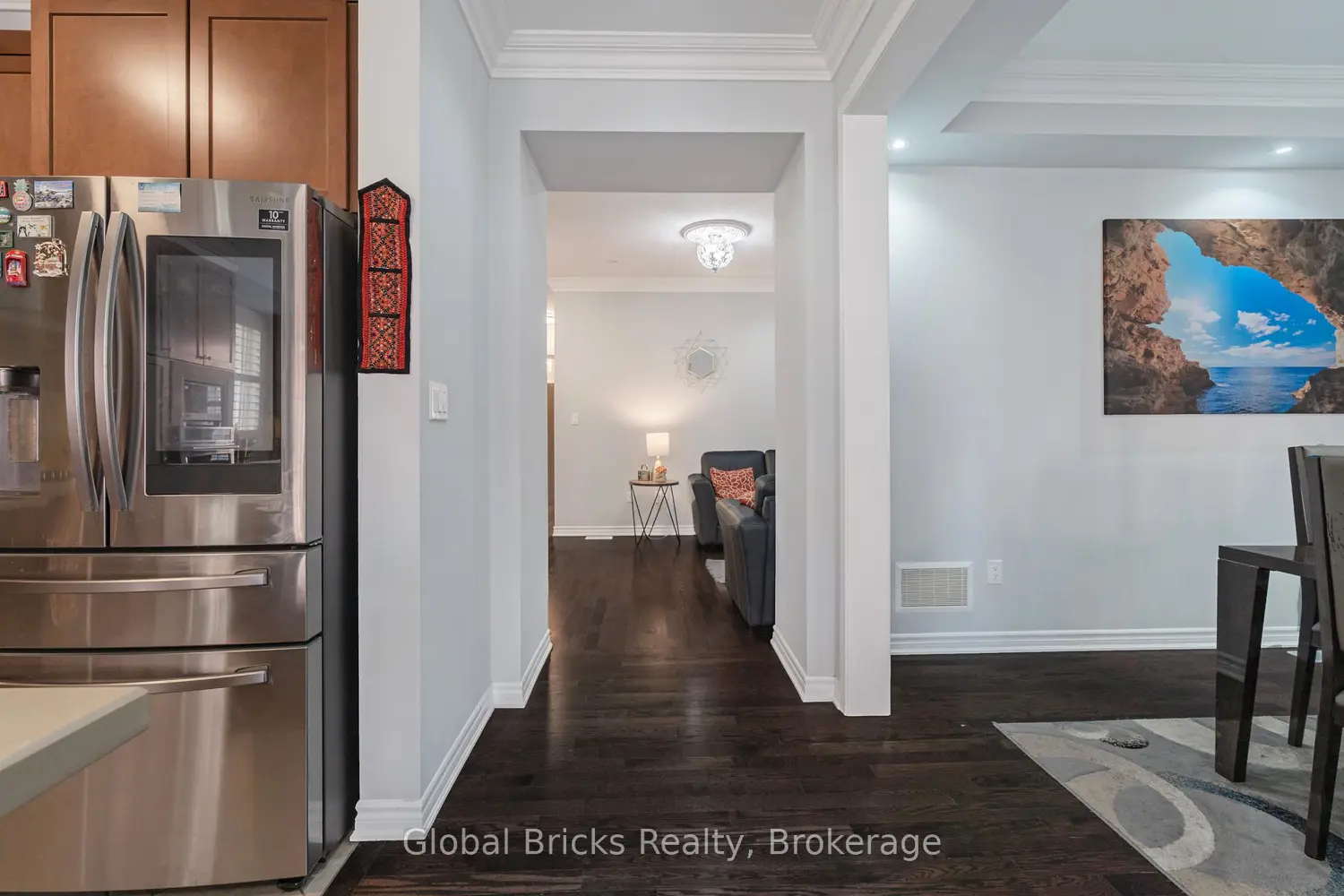 495 Blinco Terrace photo 5