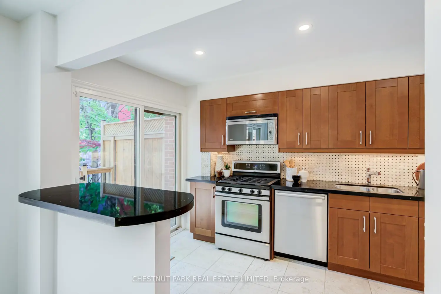 41 Spruce Street 9 photo 5