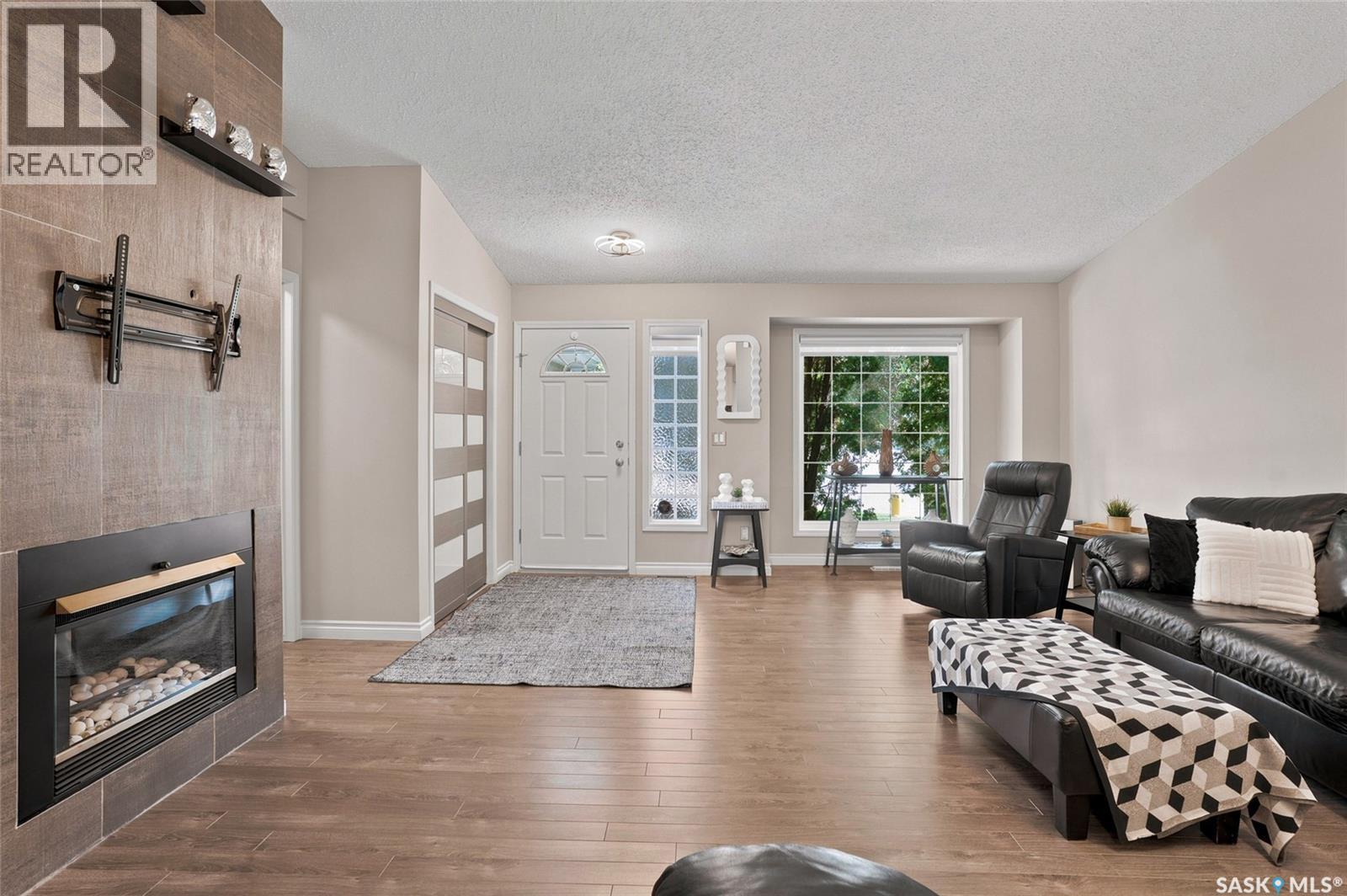 103 Bornstein Crescent, Saskatoon, SK, S7N3Y4 photo 3