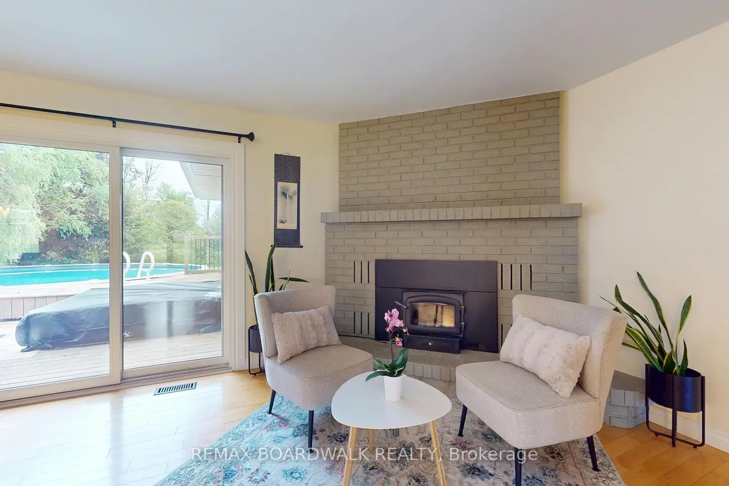 3 Willow Drive photo 5