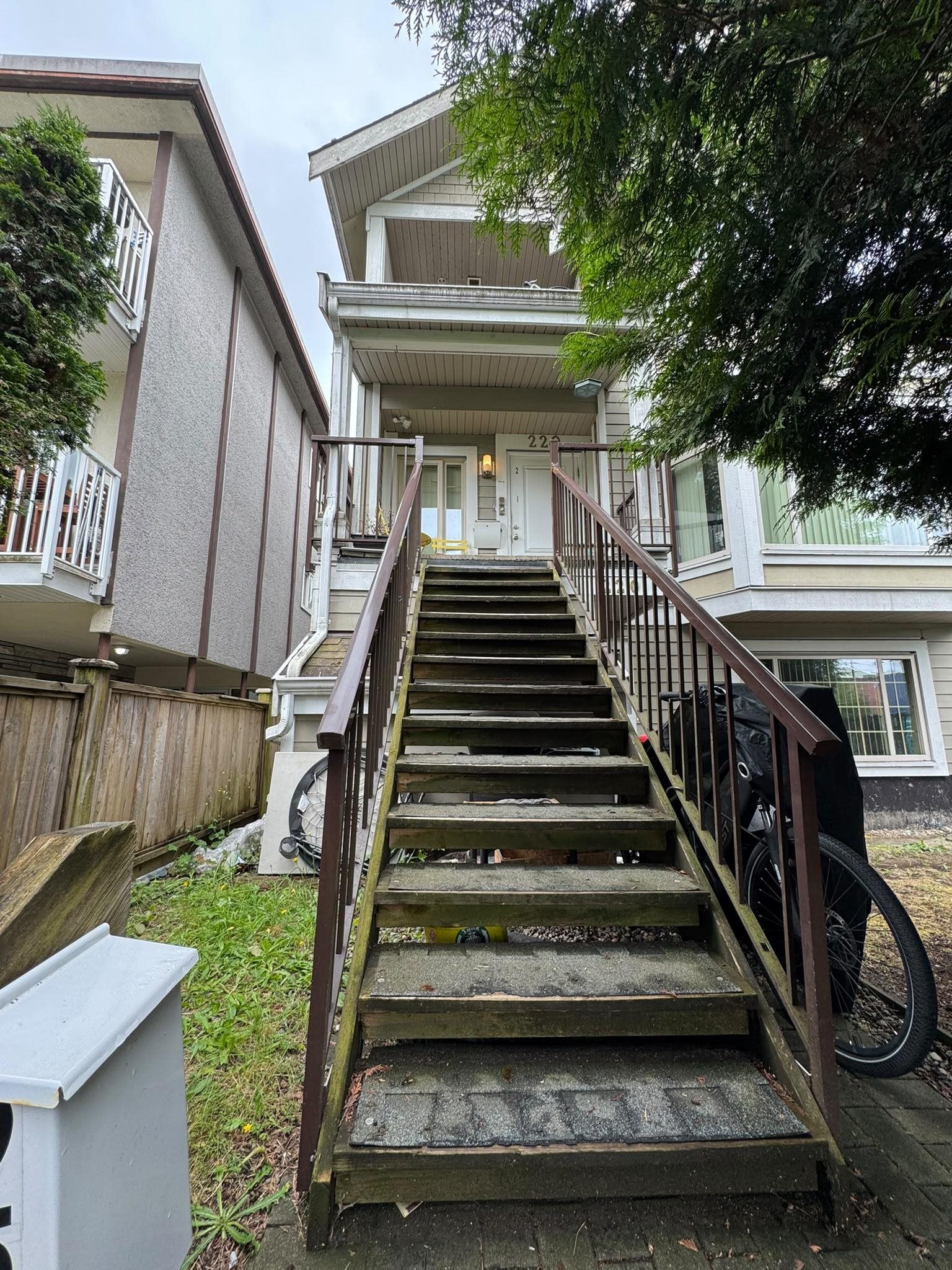 220 15th Avenue E, Vancouver, BC, V5T 2P9 photo 5