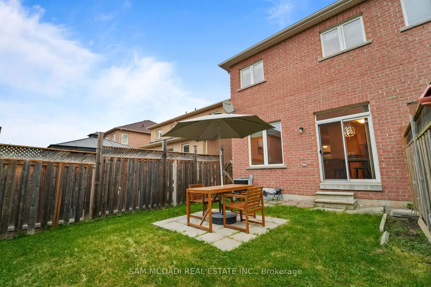 891 Oasis Drive photo 4