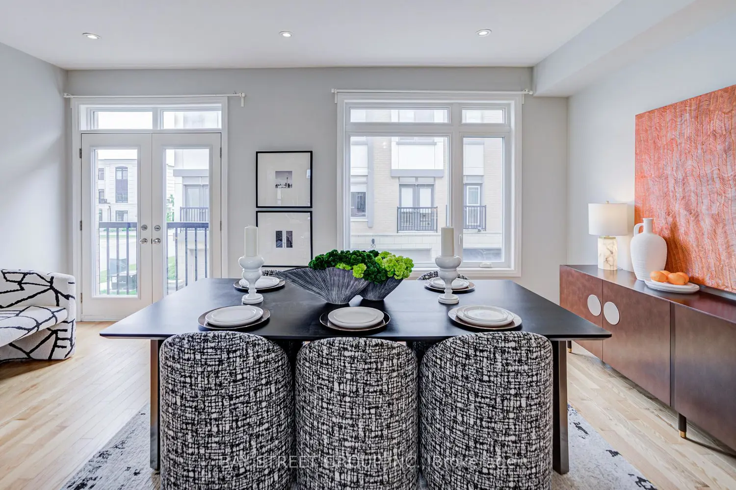 6 Teasel Way photo 4