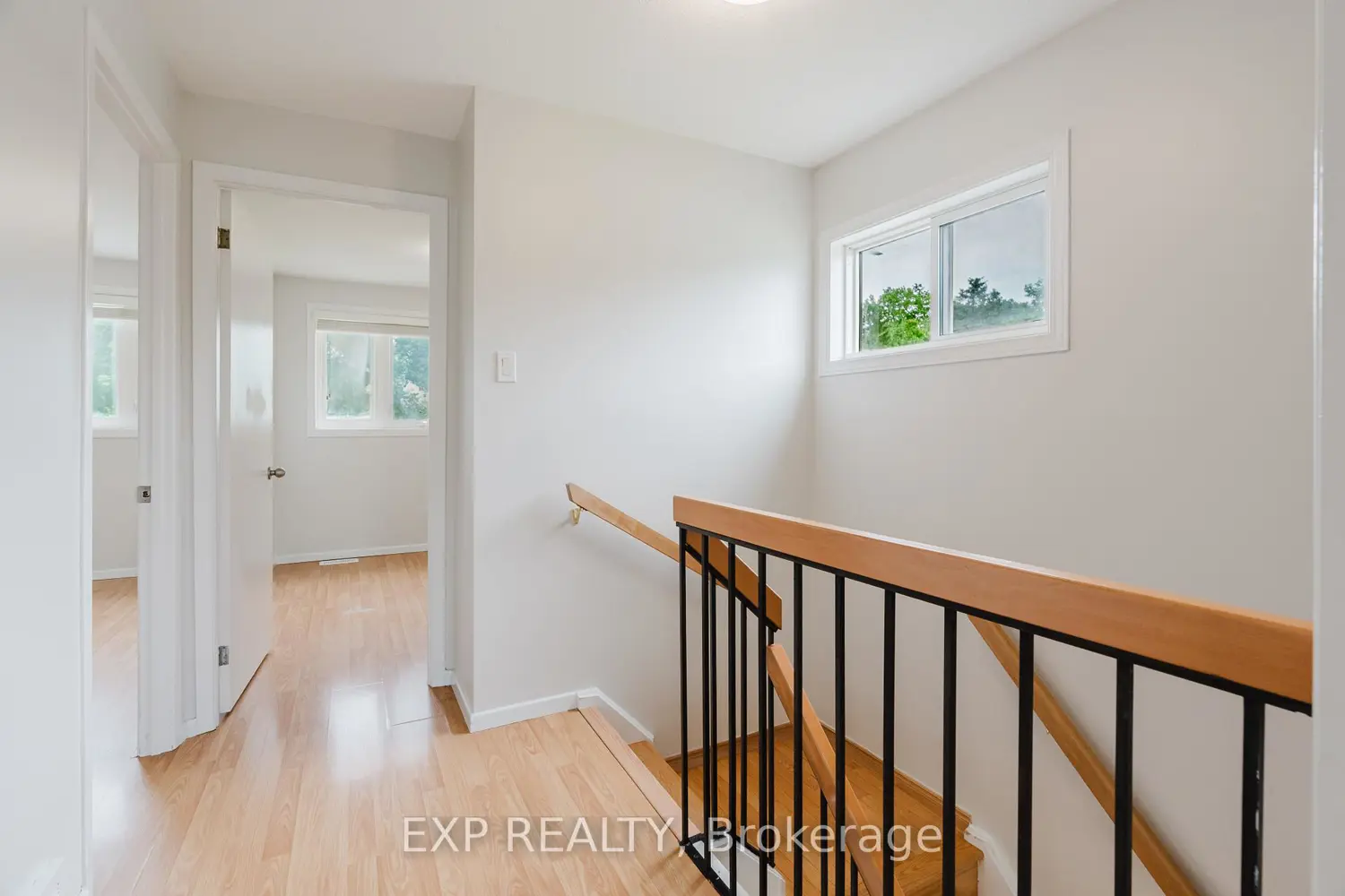 1127 Avignon Court photo 2