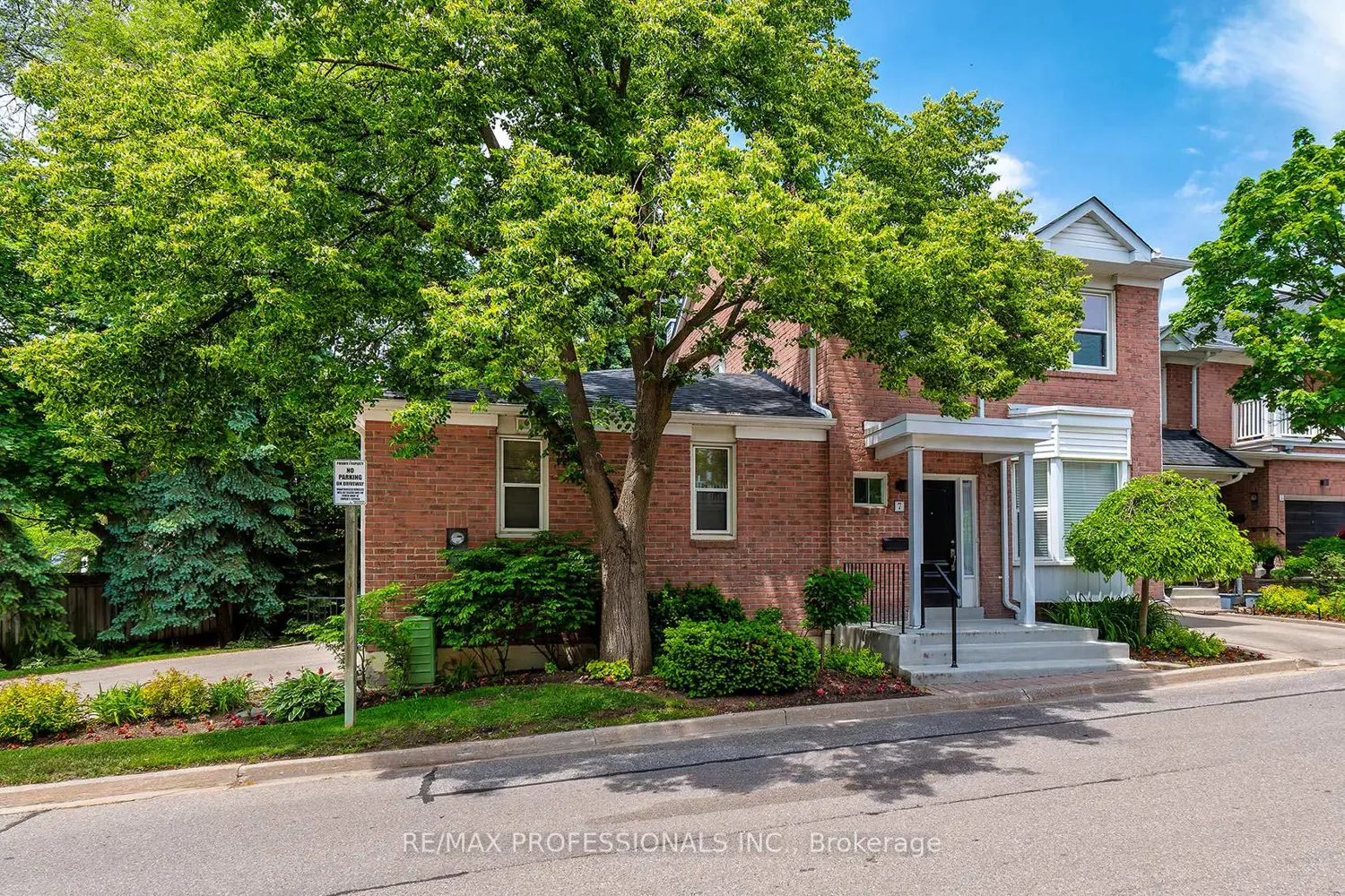 7 Tamarack Circle