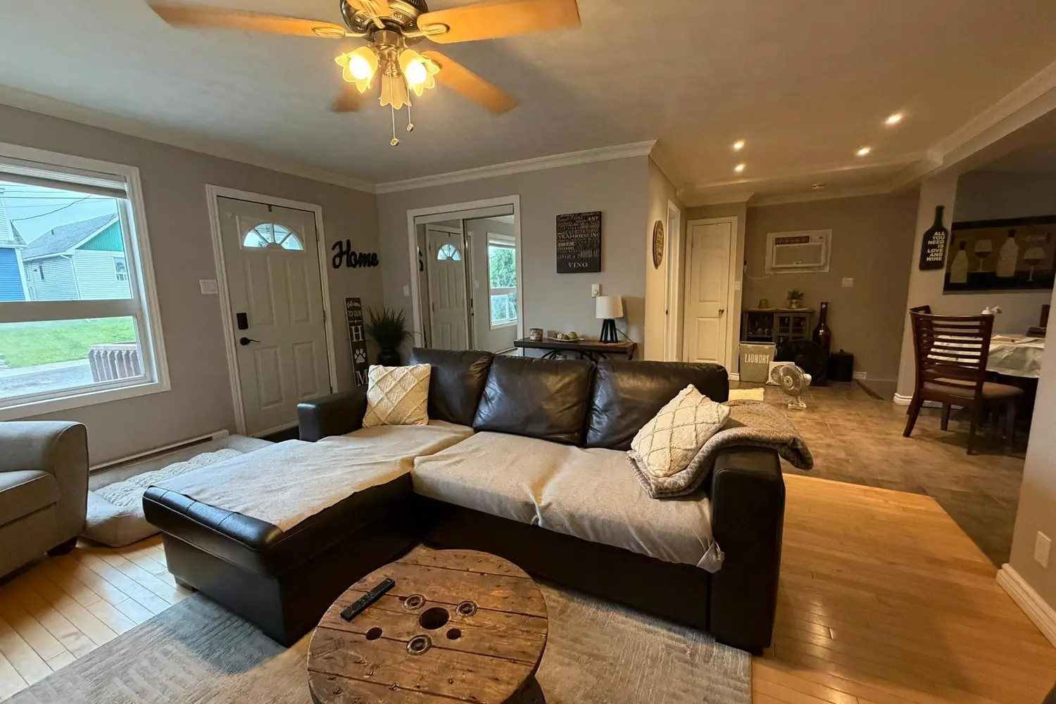 296 Ann Avenue photo 4