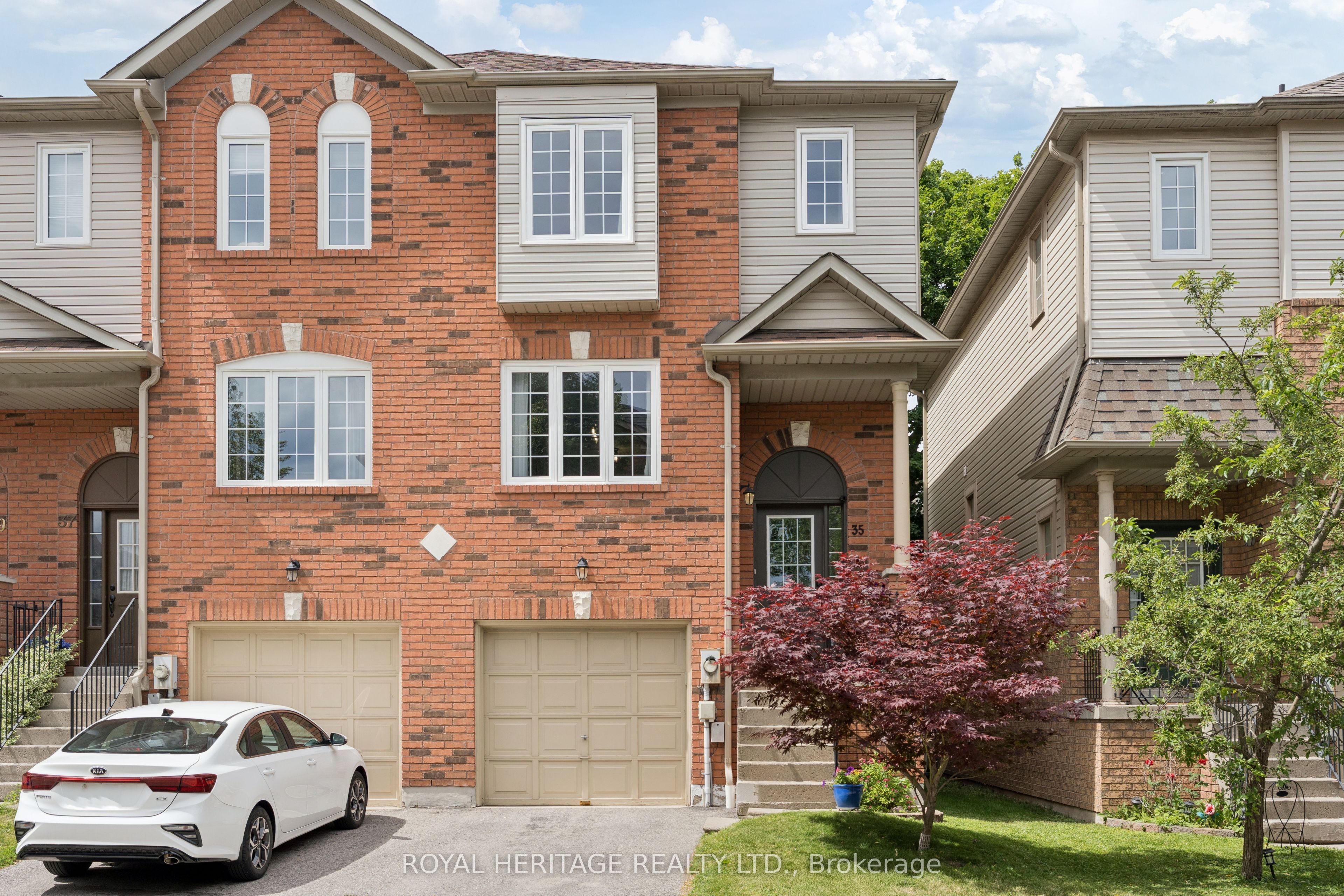 14-35 Aspen Park Way, Whitby, ON, L1N 9M6