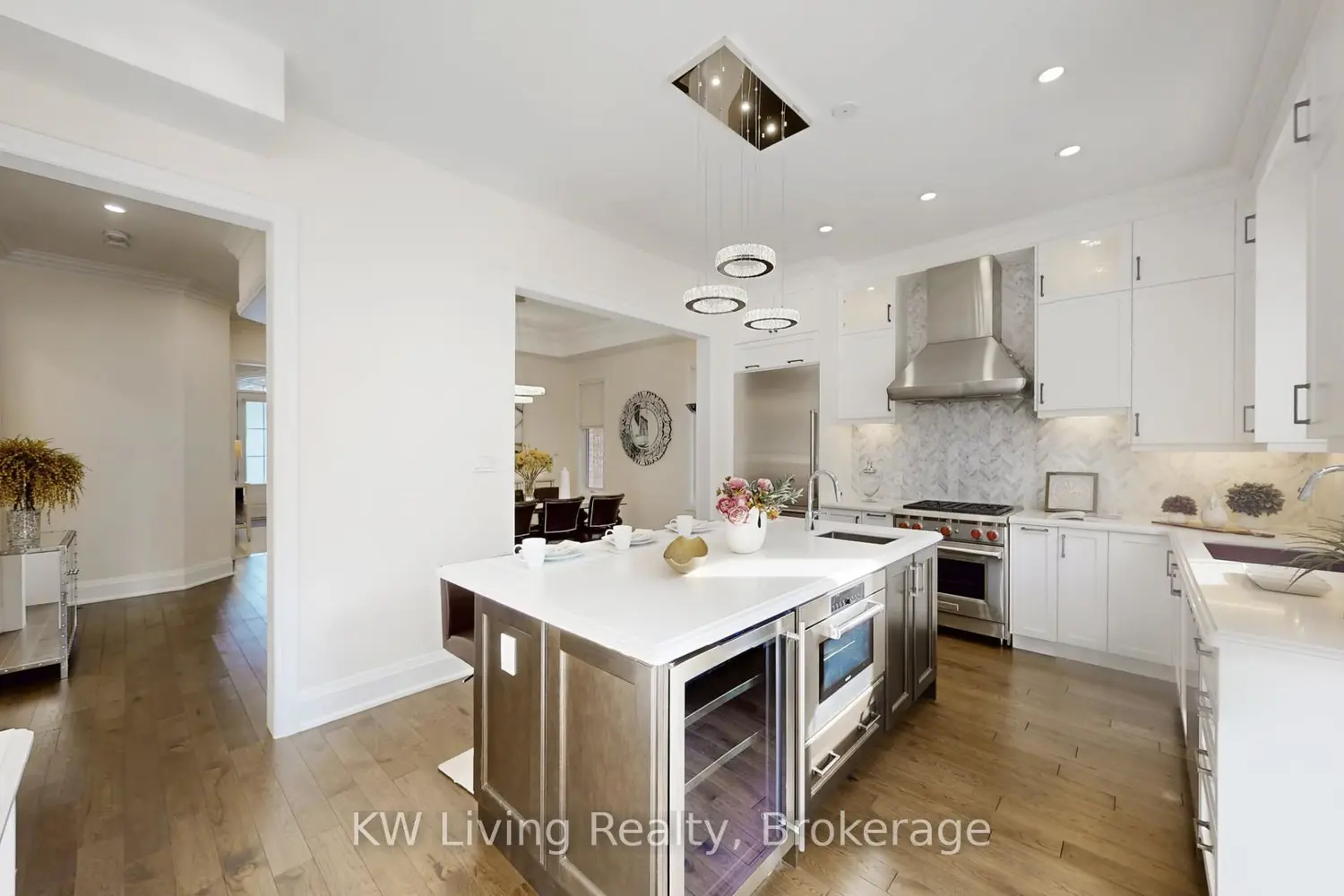 92 Giardina Crescent photo 2