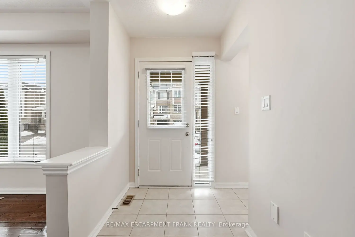 12 Emick Drive photo 3