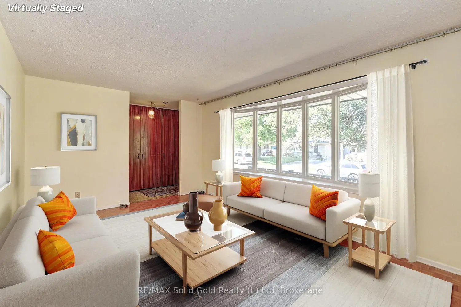 106 Kimberly Crescent photo 3
