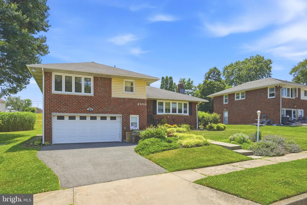 2303 Farringdon Road, Baltimore, MD 21209 photo 2