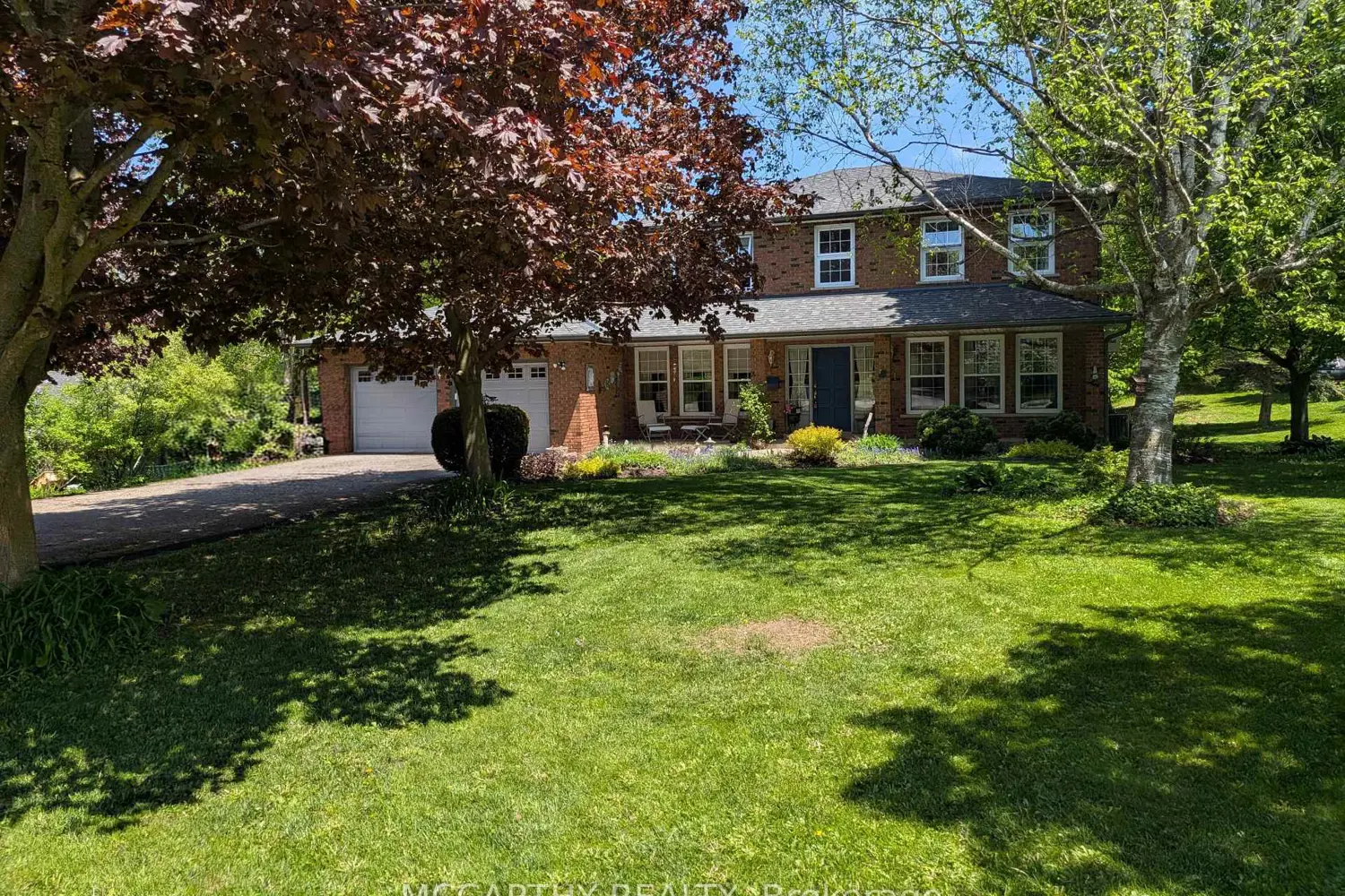 11 Lynda Avenue photo 3