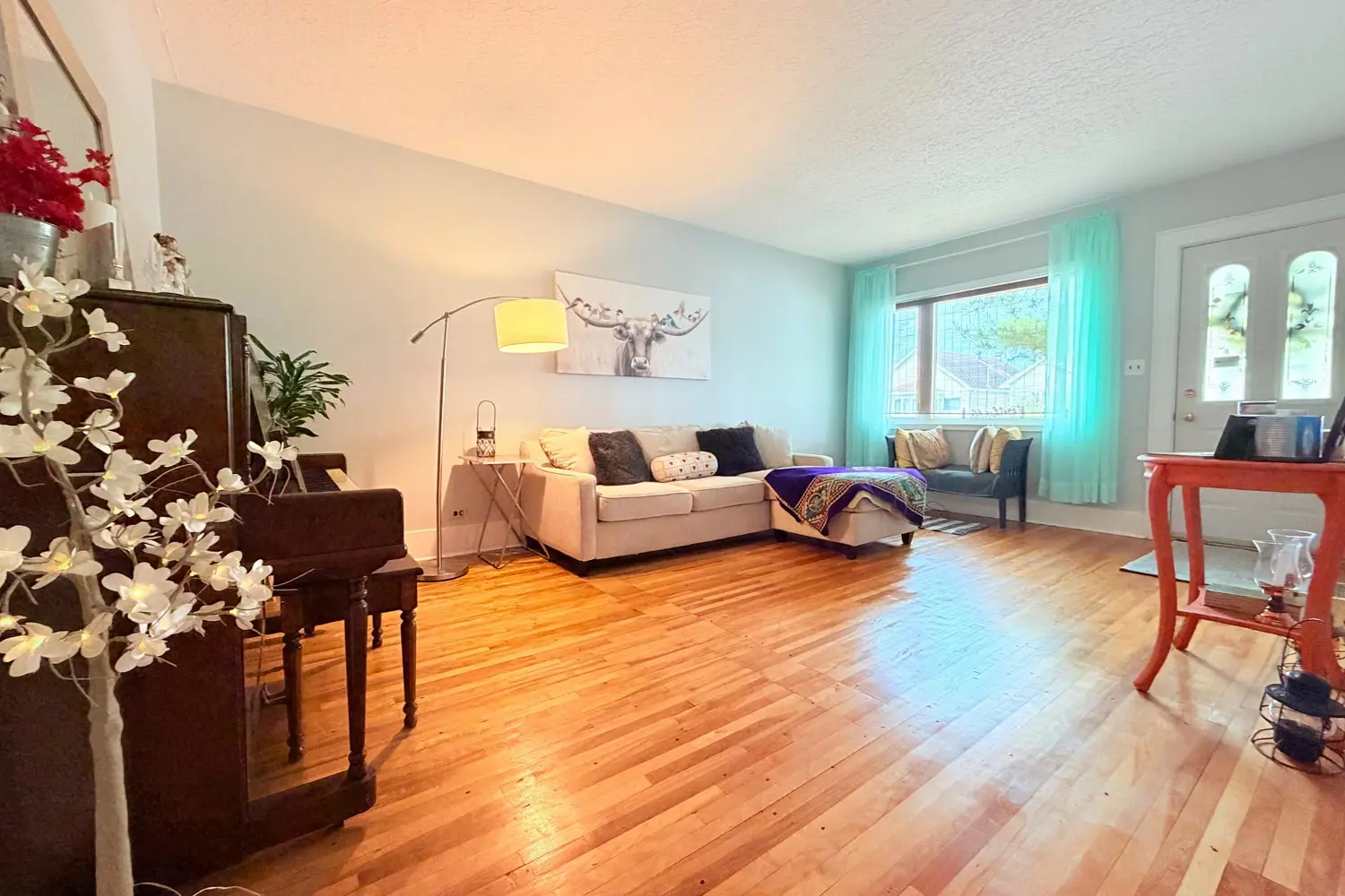 348 Birch Street photo 2