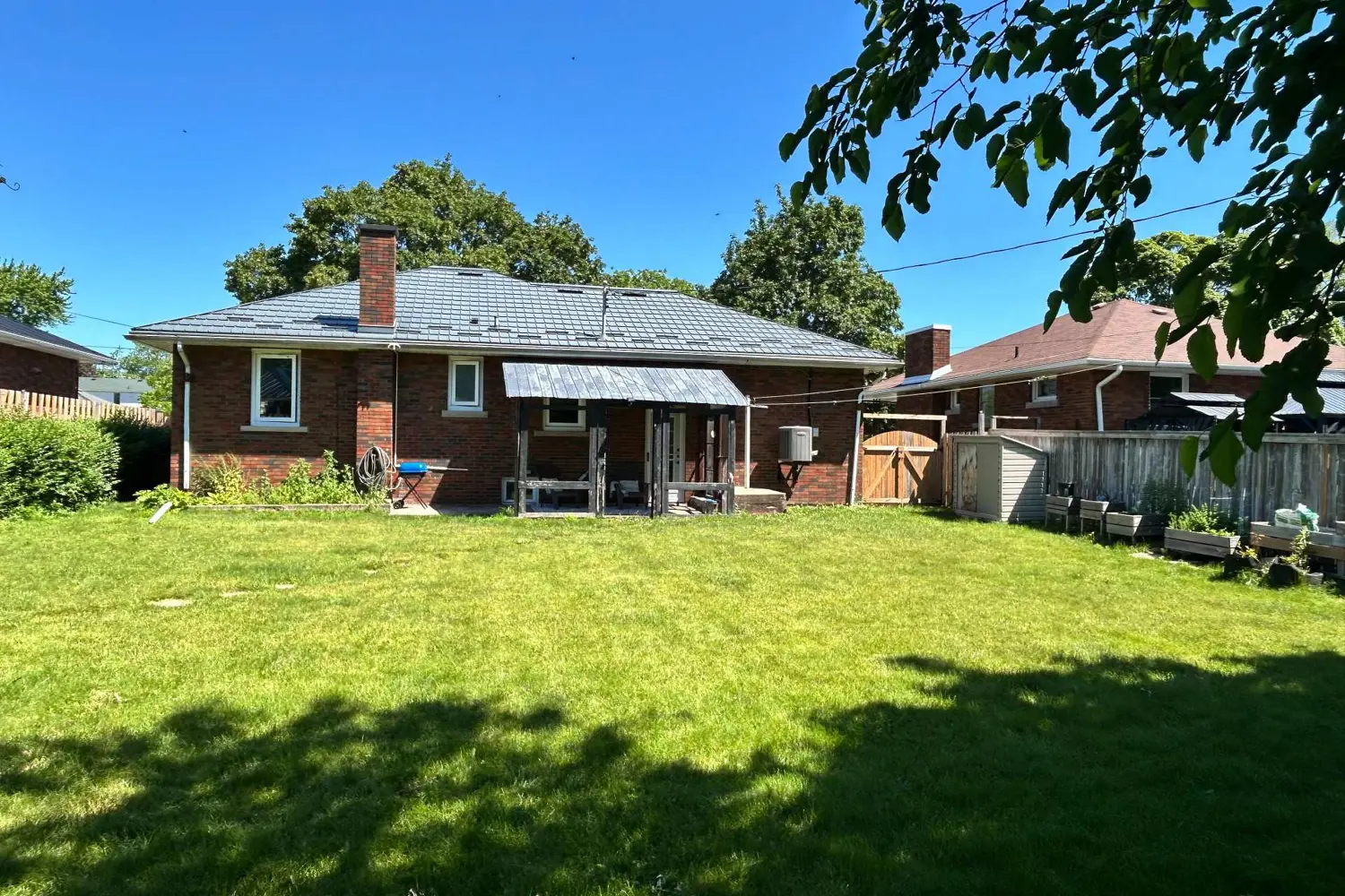 52 Carter Street photo 3