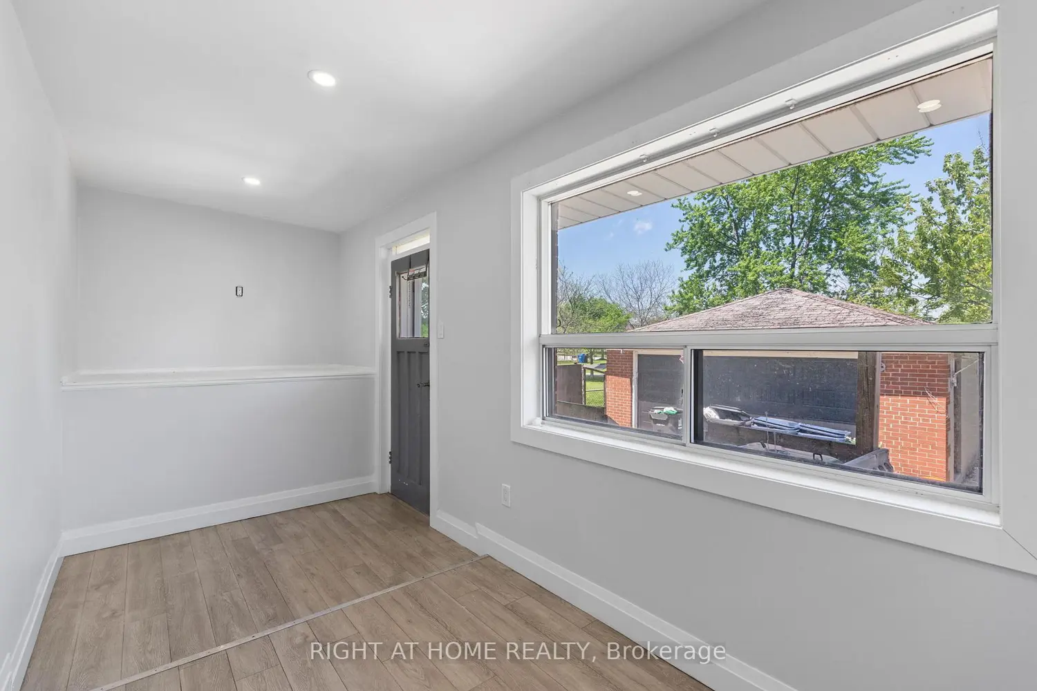 72 Katherine Road photo 4