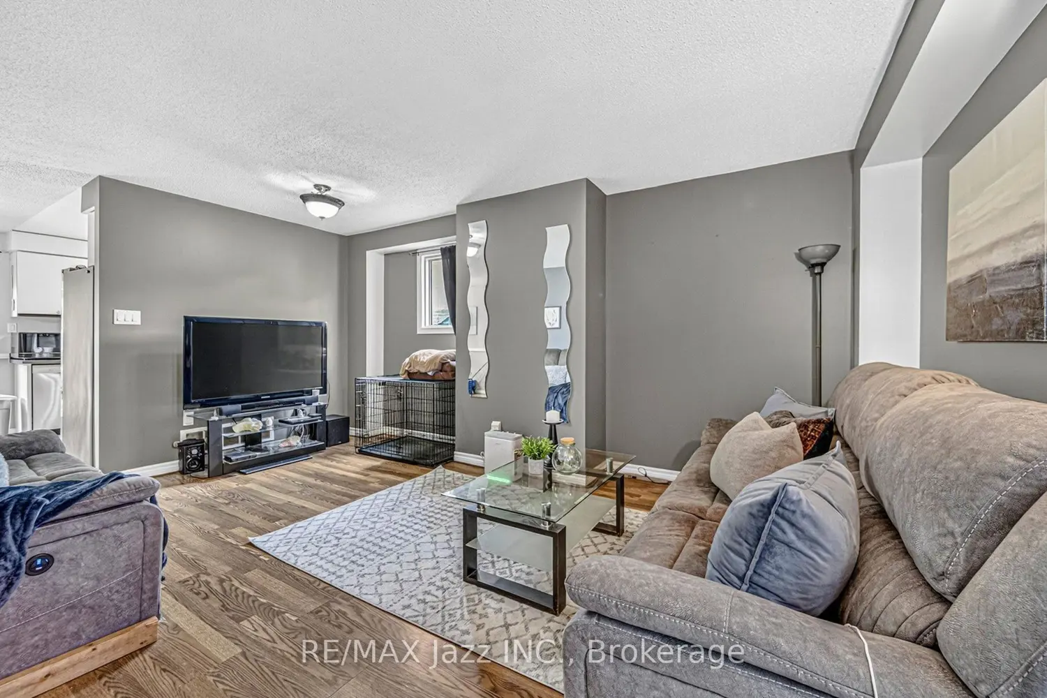 1387 Ritson Road photo 3