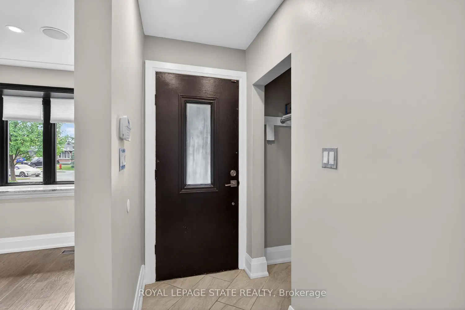 33 Kenwood Crescent photo 4