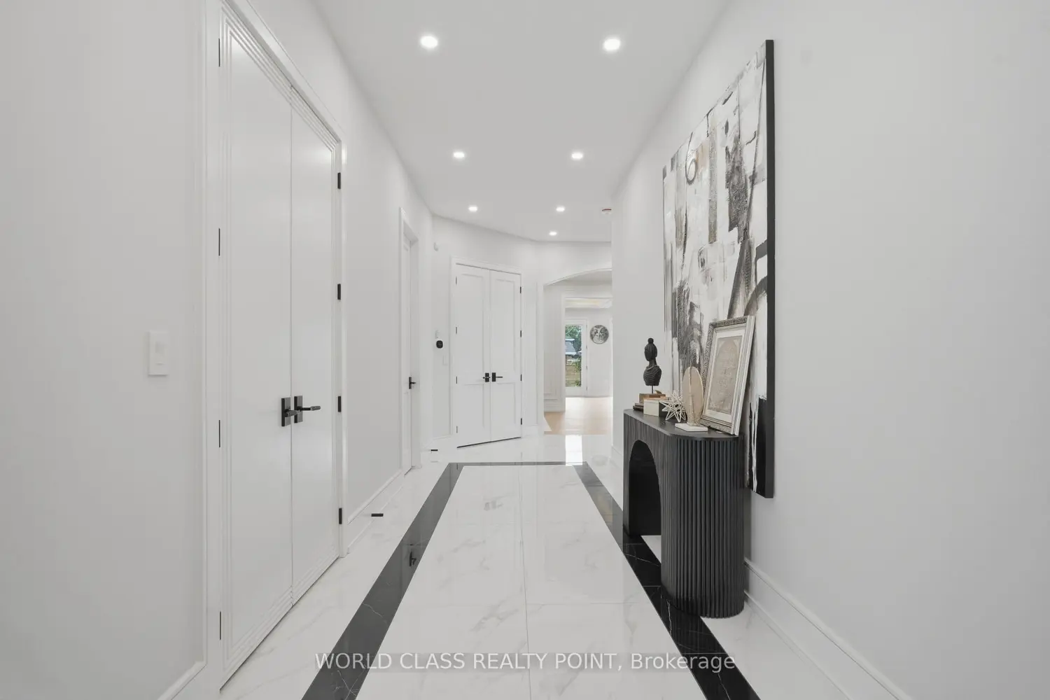 50 Dewey Drive photo 2