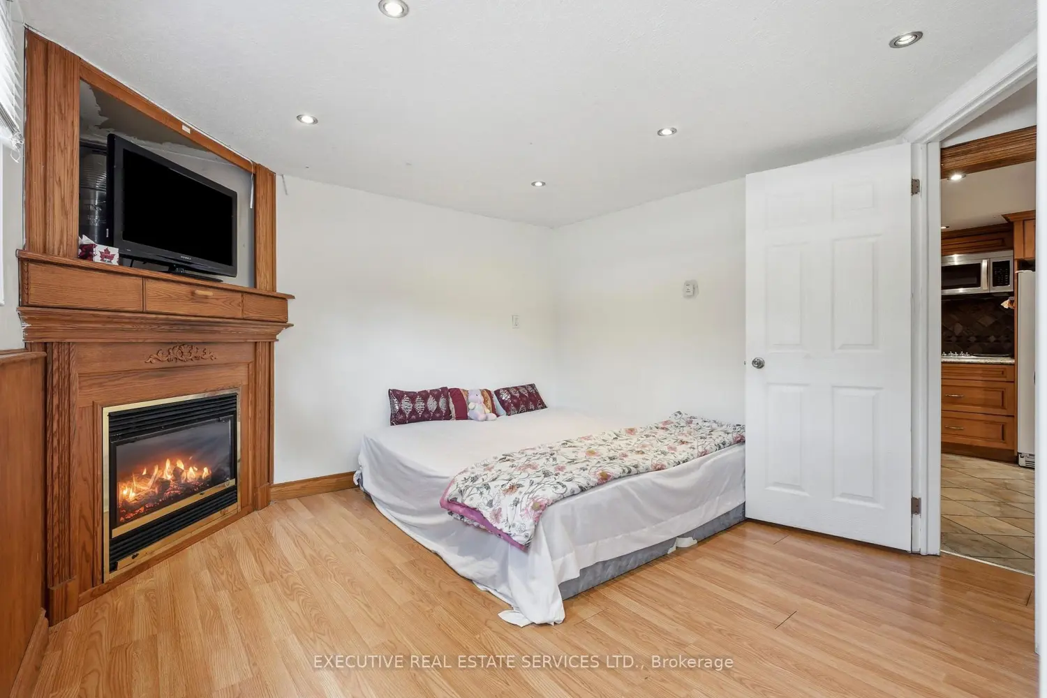 207 Christopher Drive photo 5