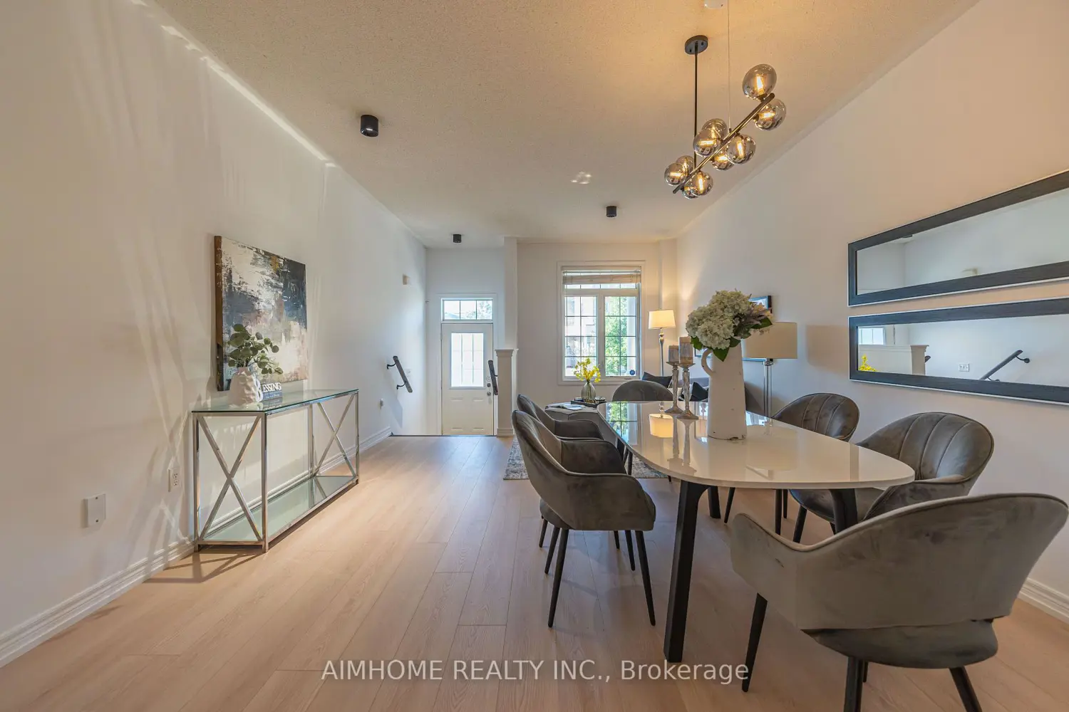 44 Nipigon Avenue photo 2