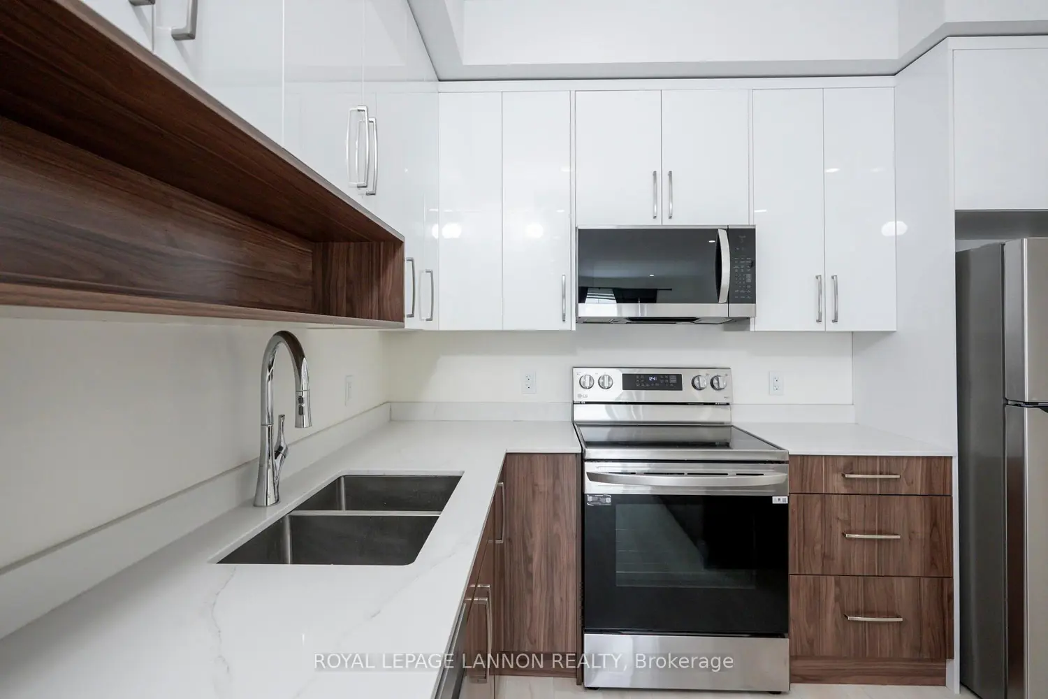 397 Empire Avenue photo 5