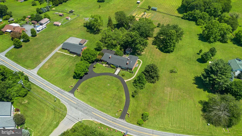18015 Muncaster Road, Rockville, MD 20855