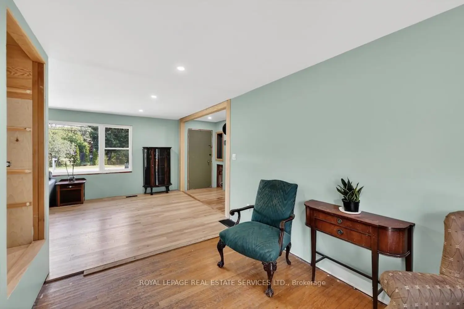 211 Mccrea Drive photo 4