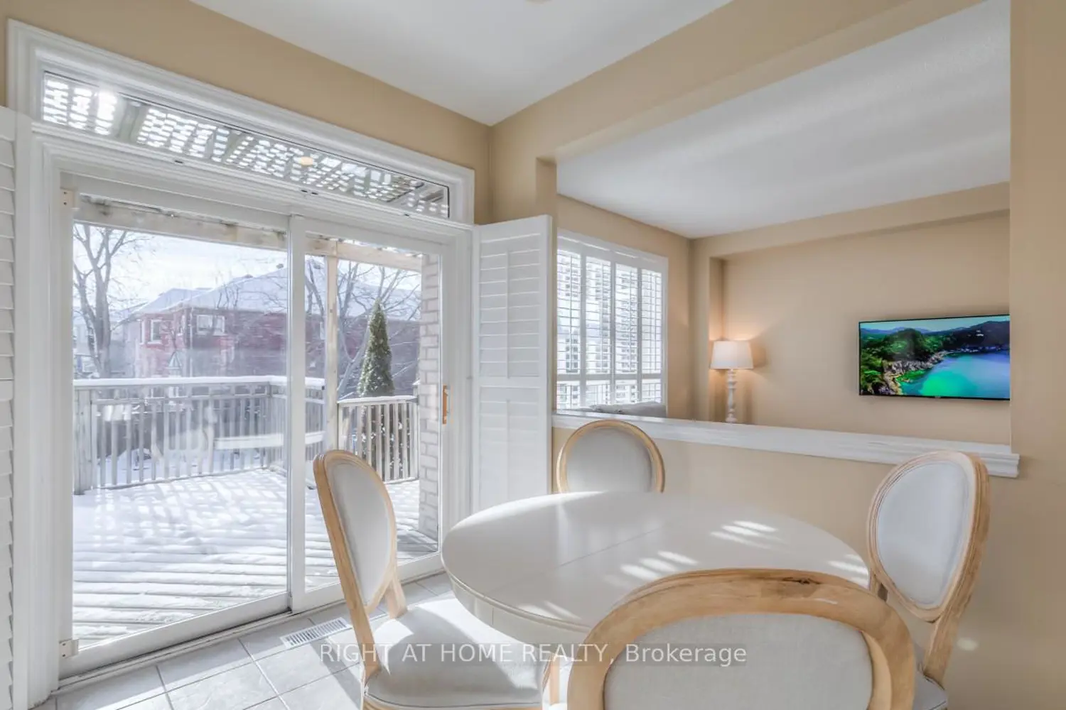 63 Snowy Meadow Avenue photo 5
