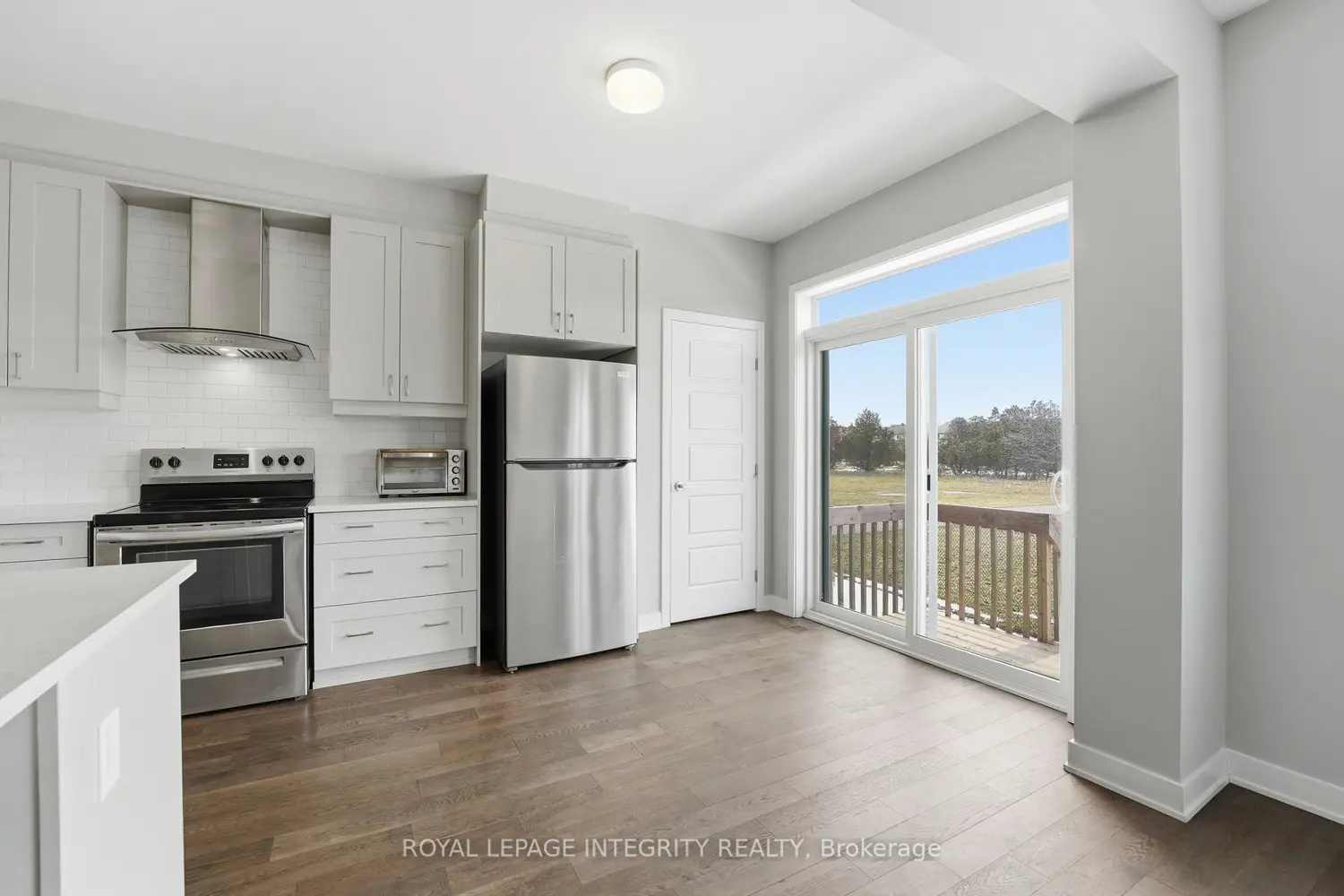 2084 Winsome Terrace photo 4