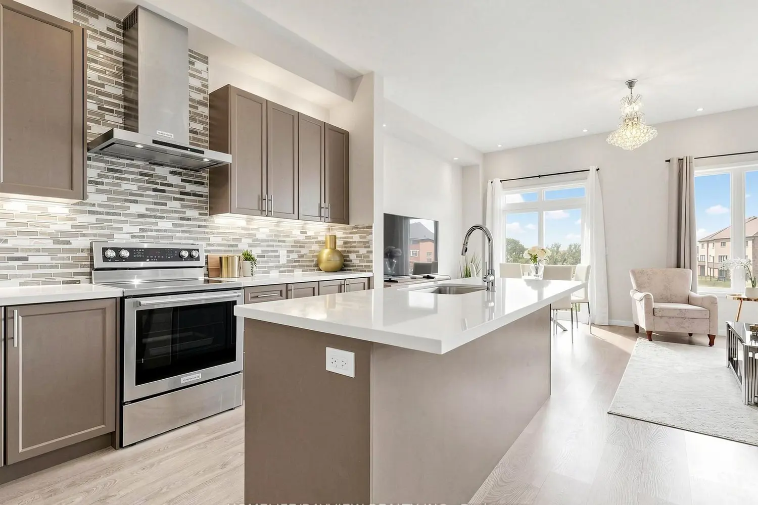 240 Elyse Court photo 3