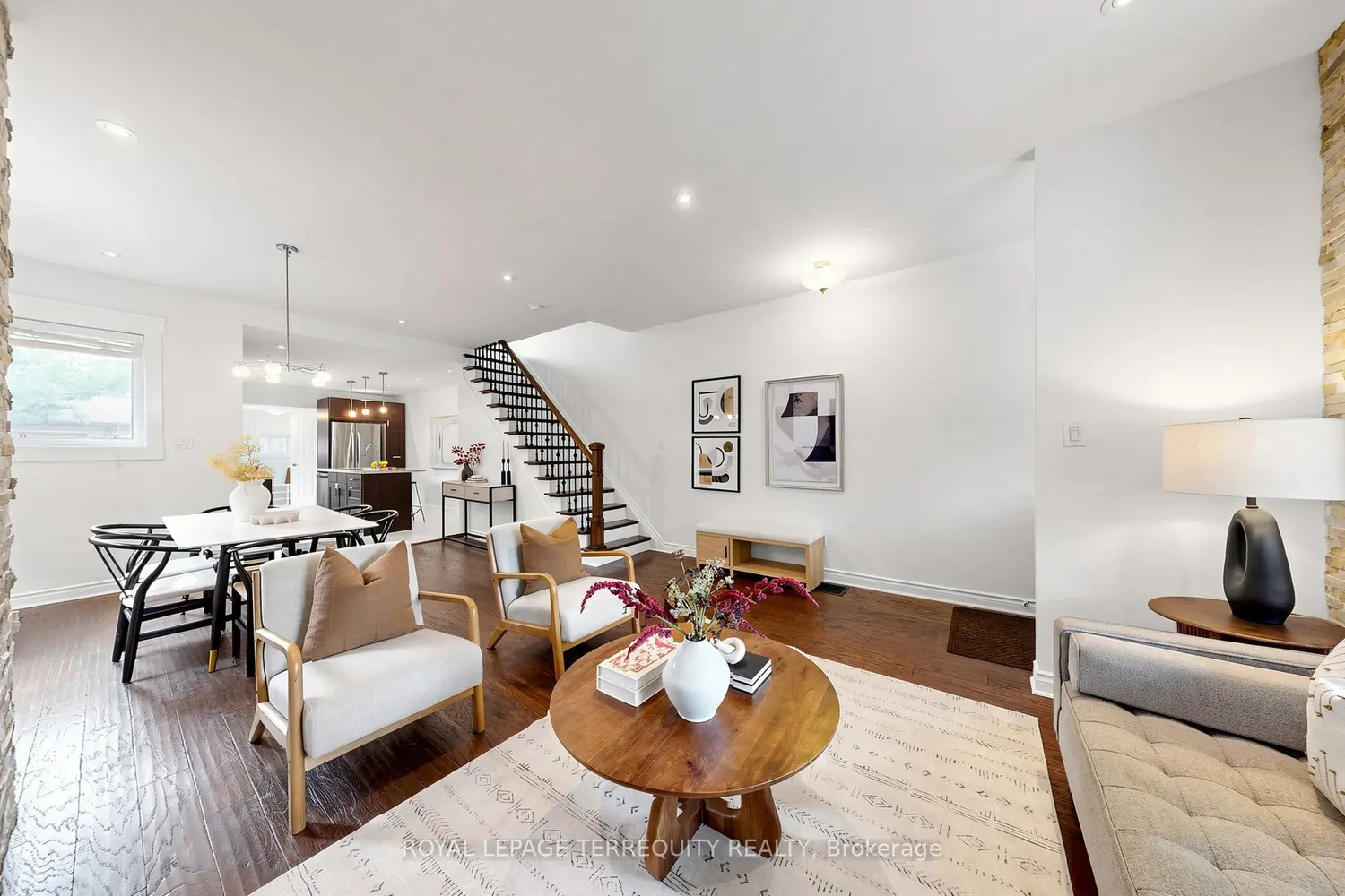 150 Osler Street photo 2