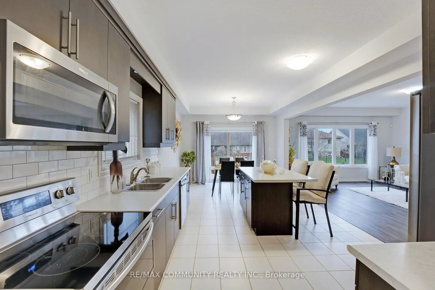 3623 Thunder Bay Road photo 5